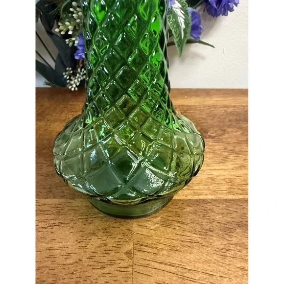 Vintage Randall Green Pressed Glass Diamond Quilt Pattern Vase Collectible - Picture 4 of 6